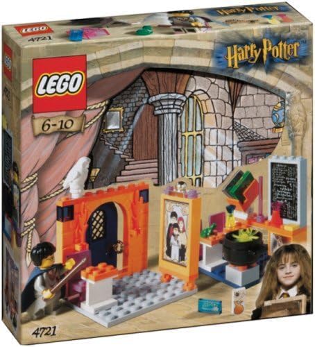LEGO 4721 Harry Potter Classroom in Hogwarts